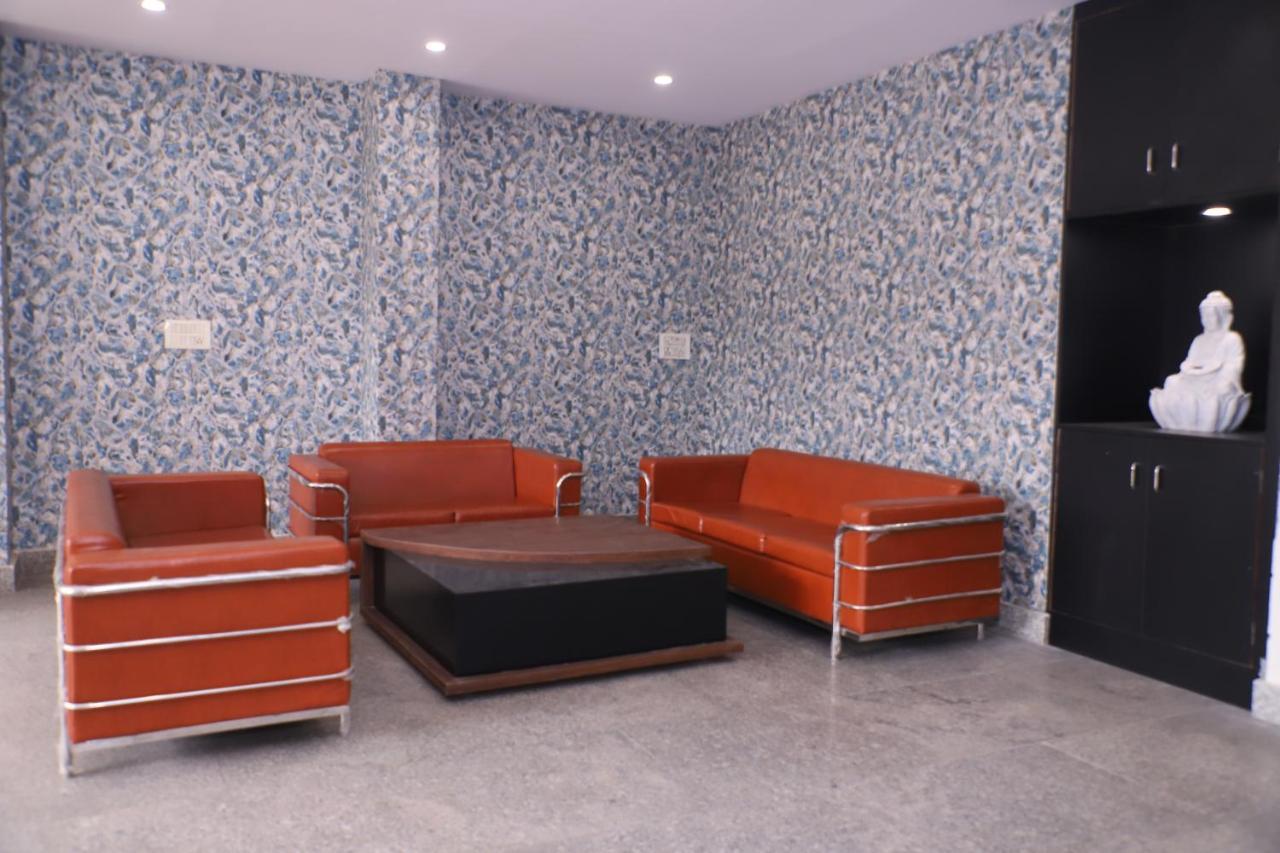 Lyf Corporate Suites - Noida Sector 19 Eksteriør bilde