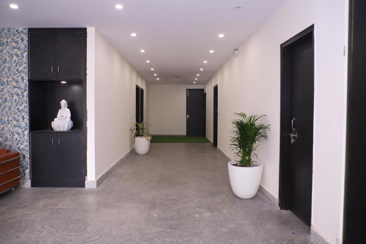 Lyf Corporate Suites - Noida Sector 19 Eksteriør bilde