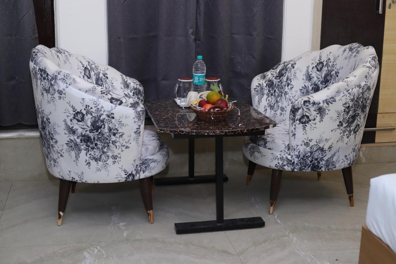 Lyf Corporate Suites - Noida Sector 19 Eksteriør bilde