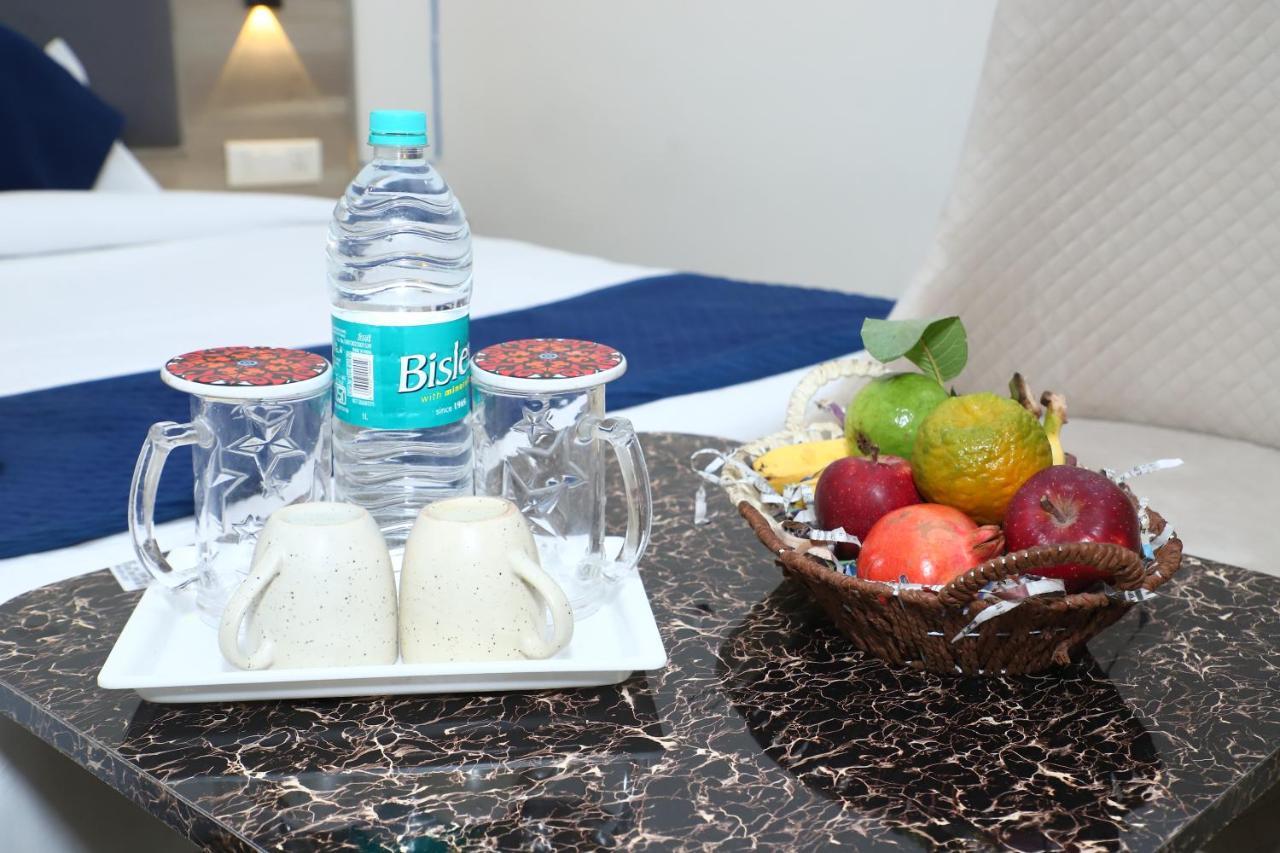 Lyf Corporate Suites - Noida Sector 19 Eksteriør bilde